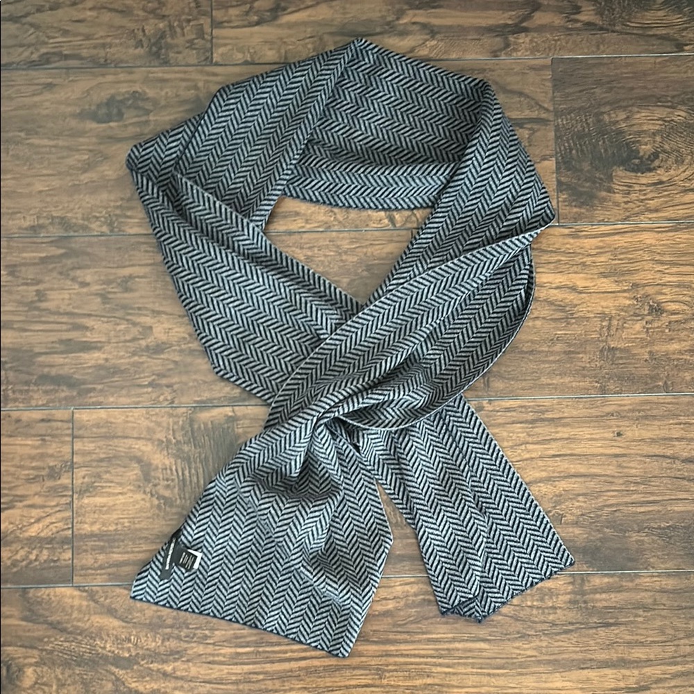 Banana Republic scarf